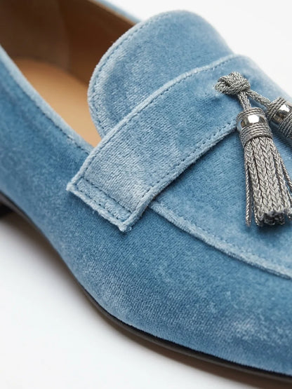 Women's Tassel Loafers – Slip-On Flat Closed Toe - Blue - detail
