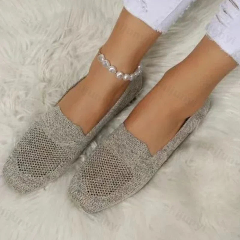 Momount Women Square Toe Flats