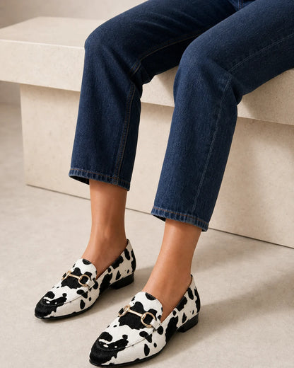 OCTAVIA-QUALITY-REMAKE-2026-07-22 — loafers-for-women-animal-print-slip-on-black-white-07-second-styling.webp