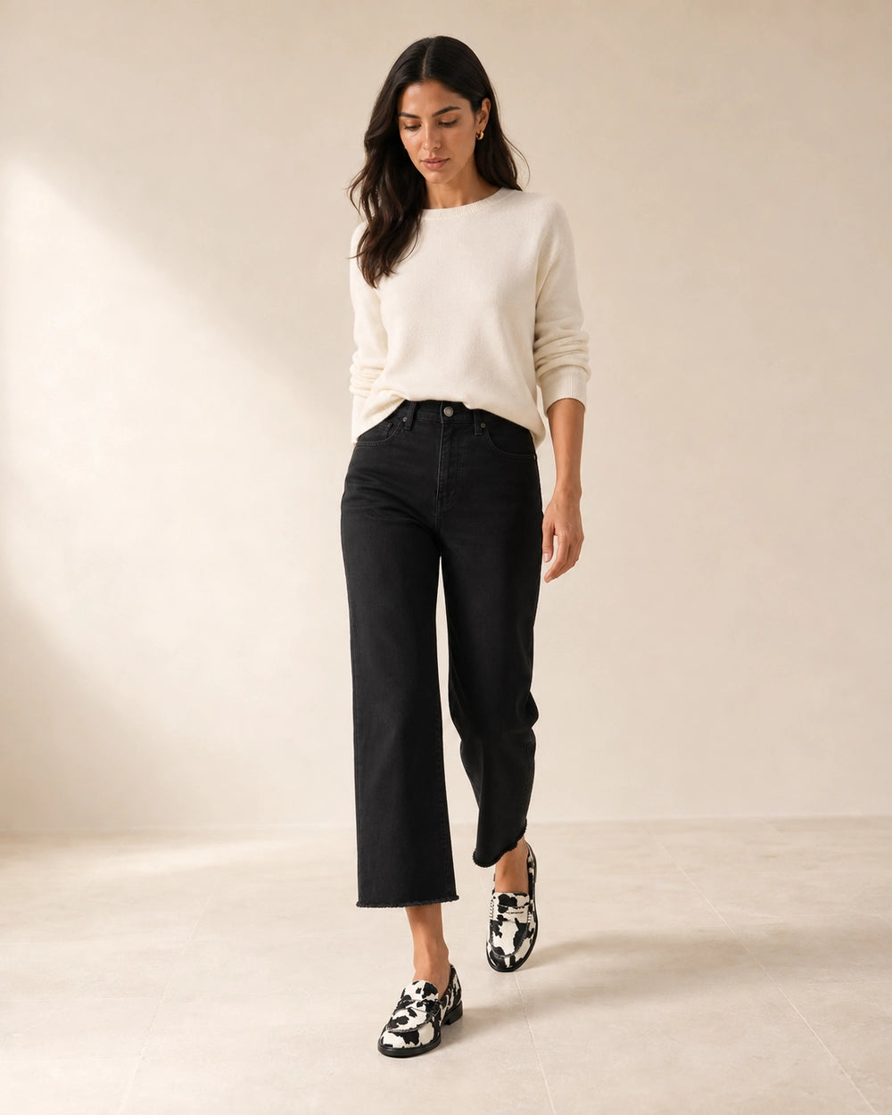 ROSALIND-QUALITY-REMAKE-2026-07-22 — loafers-for-women-patterned-slip-on-1-black-white-02-complete-silhouette.webp