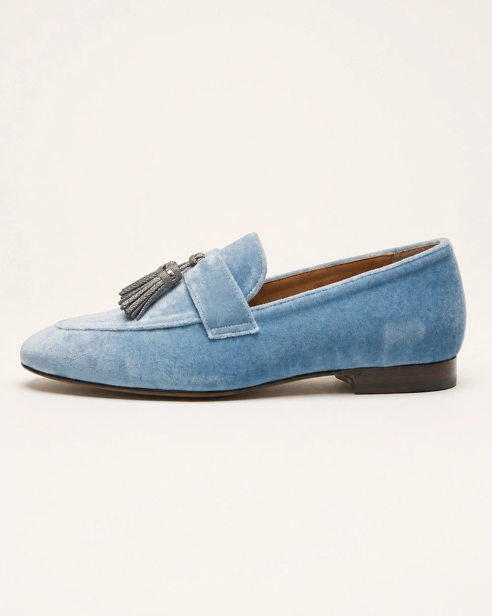 GENEVRA-TASSEL-QUALITY-REMAKE-2026-07-22 — loafers-for-women-tassel-detail-slip-on-blue-03-lateral-profile.webp