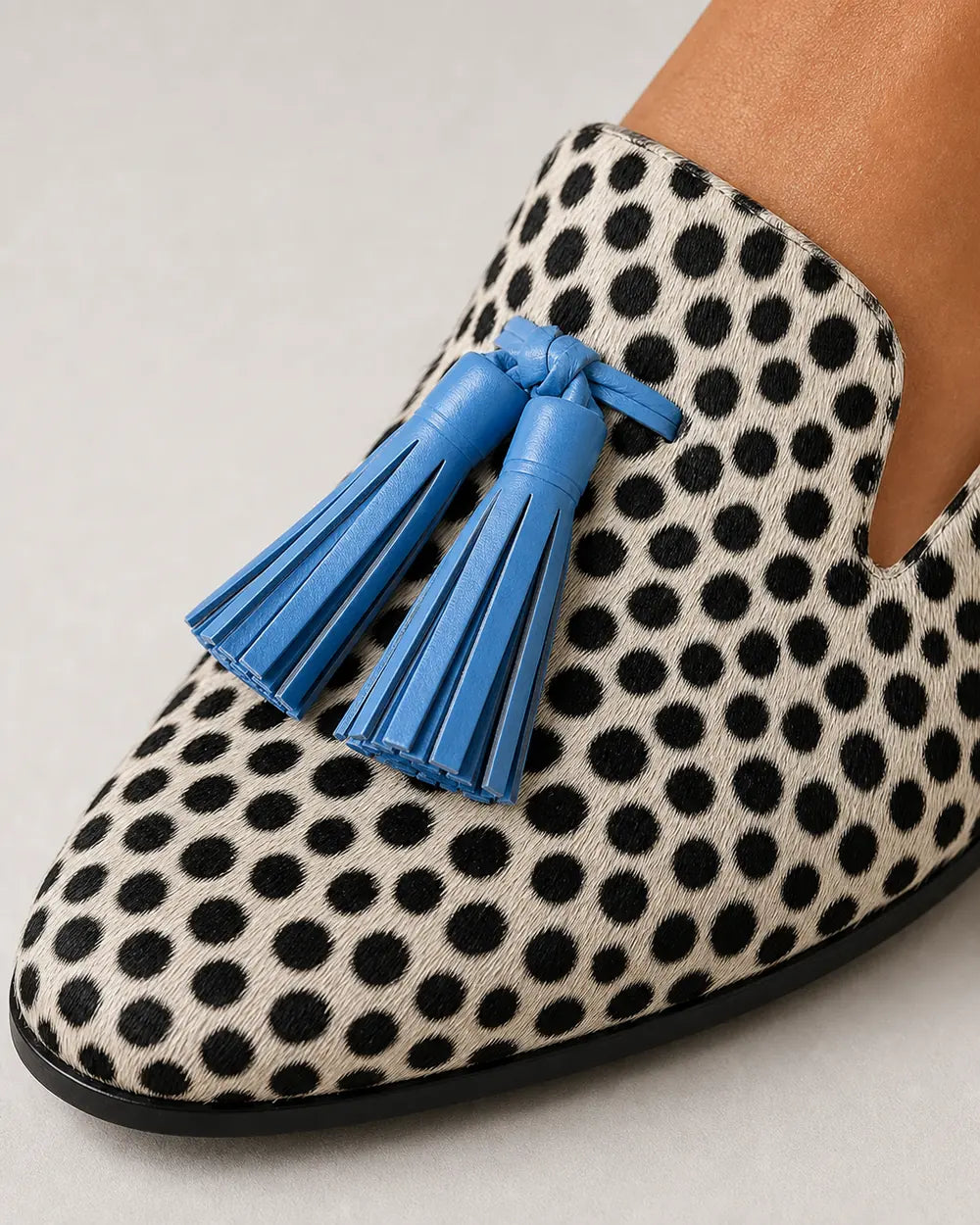 Mocassins femme animaliers à pampilles bleues — image du produit 6