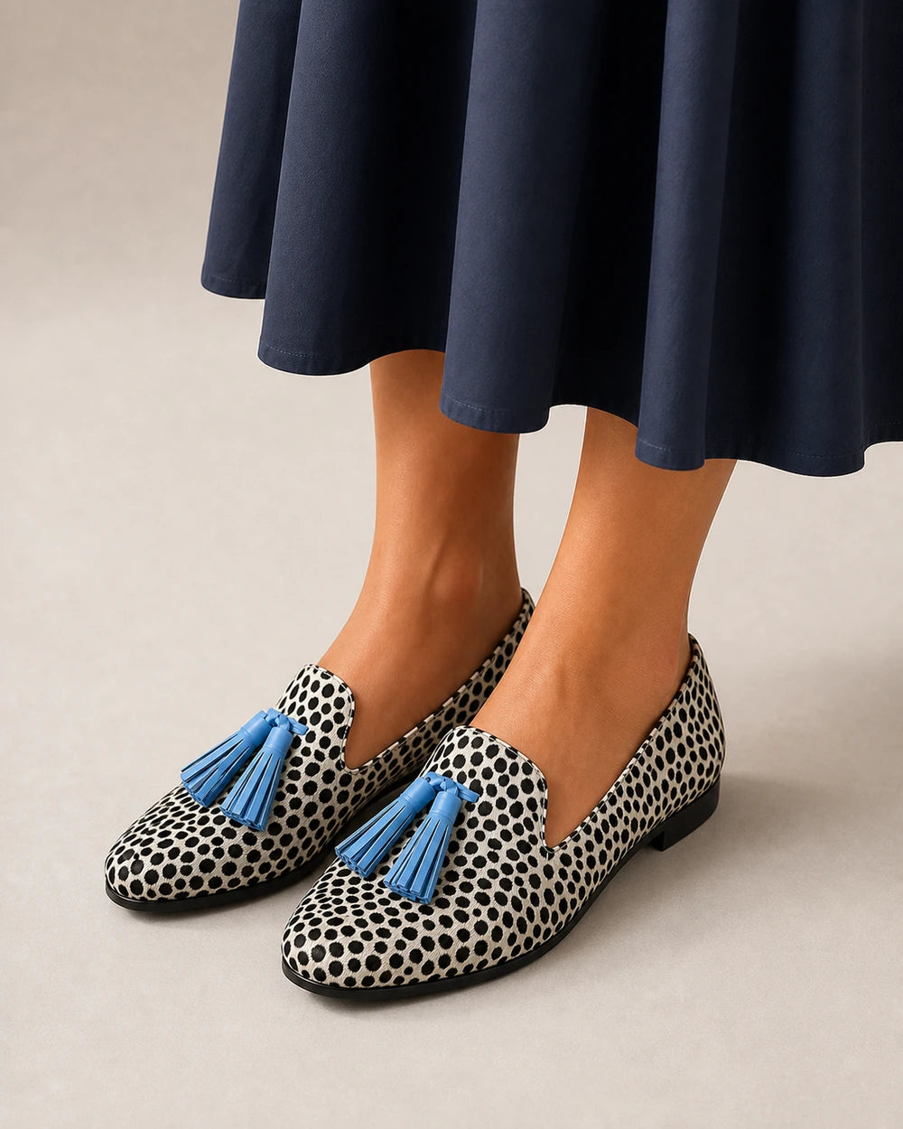 Mocassins femme animaliers à pampilles bleues — image du produit 8