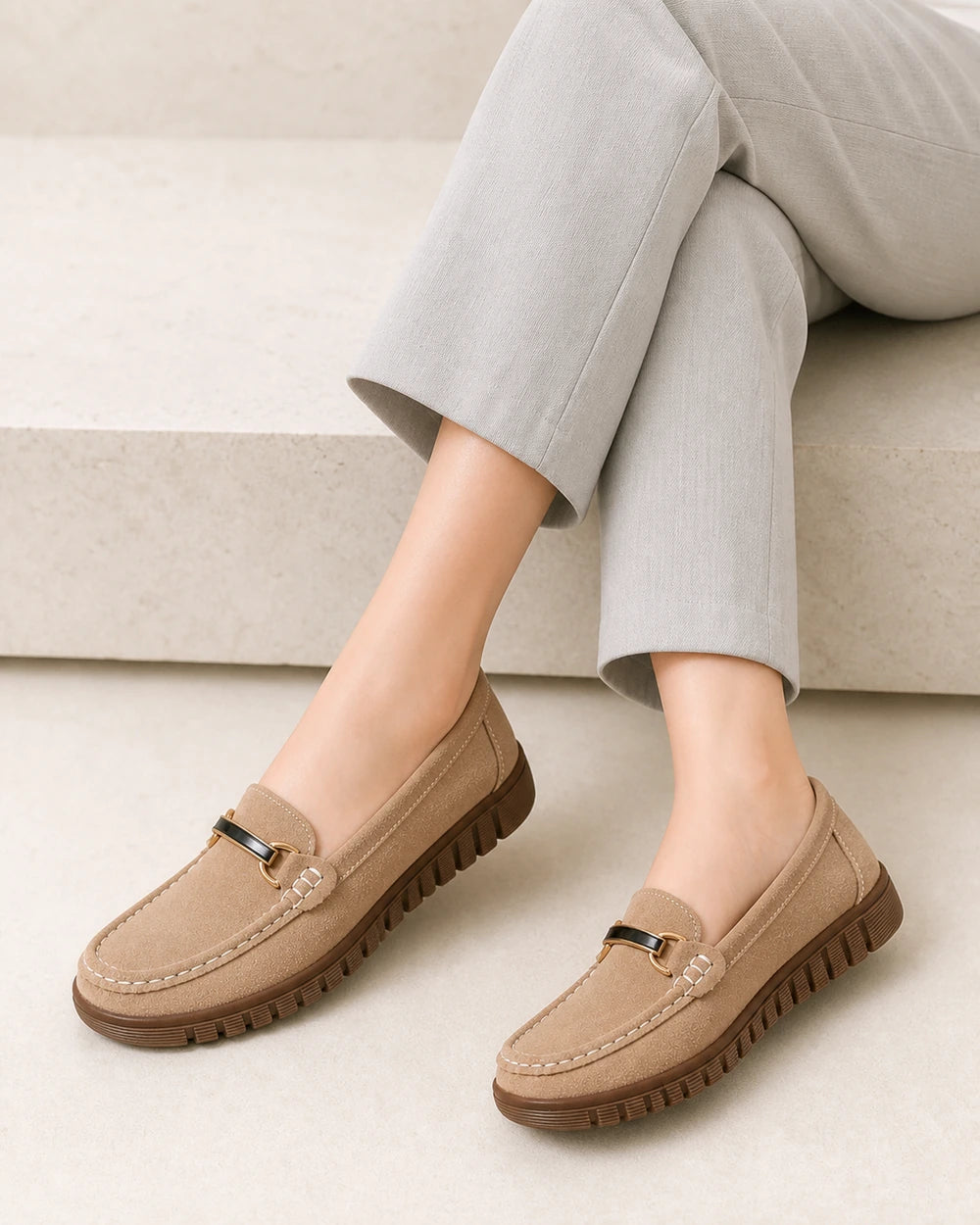 Mocassins femme beiges à semelle chunky et mors — image du produit 8