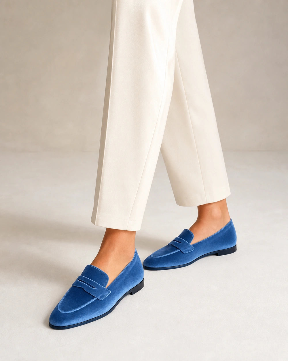 Mocassins femme bleus à bride ton sur ton — image du produit 2