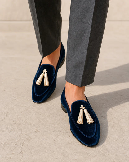 Mocassins femme bleu marine veloutés à pampilles — image du produit 7