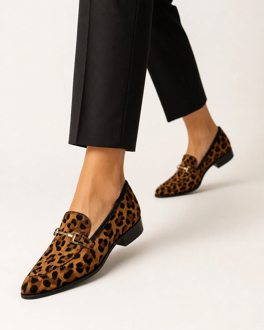 Mocassins femme léopard pointus à mors — image du produit 7