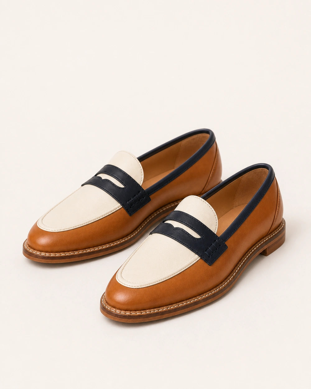 Mocassins femme marron et crème à bout rond — image du produit 9