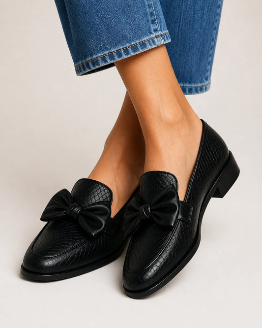 Mocassins femme noirs à nœud et petit talon — image du produit 1