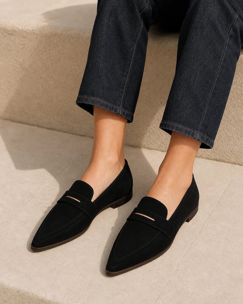 Mocassins femme noirs pointus à bride penny — image du produit 8