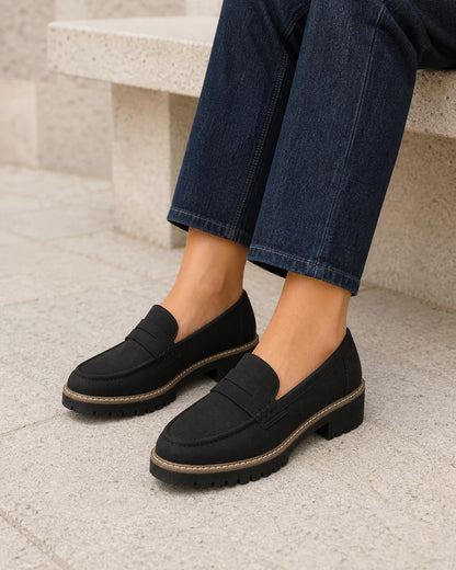 Mocassins femme noirs à semelle crantée épaisse — image du produit 8