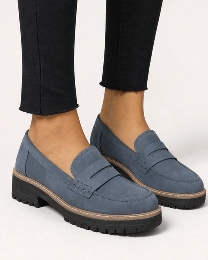 Mocassins femme noirs à semelle crantée épaisse — image du produit 11