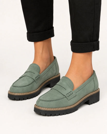 Mocassins femme noirs à semelle crantée épaisse — image du produit 13