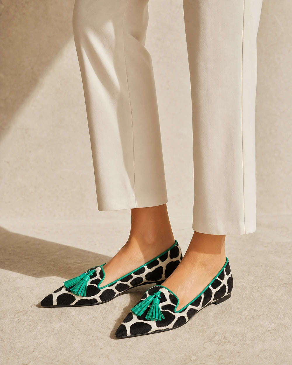 Mocassins femme vache pointus à pampilles vertes — image du produit 8