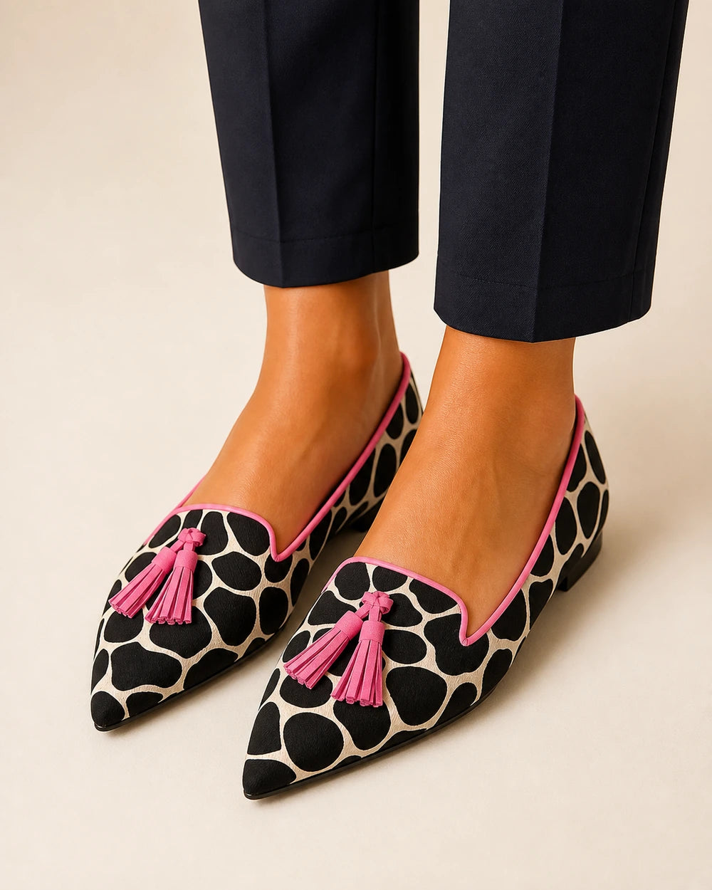 Mocassins femme vache pointus à pampilles vertes — image du produit 10