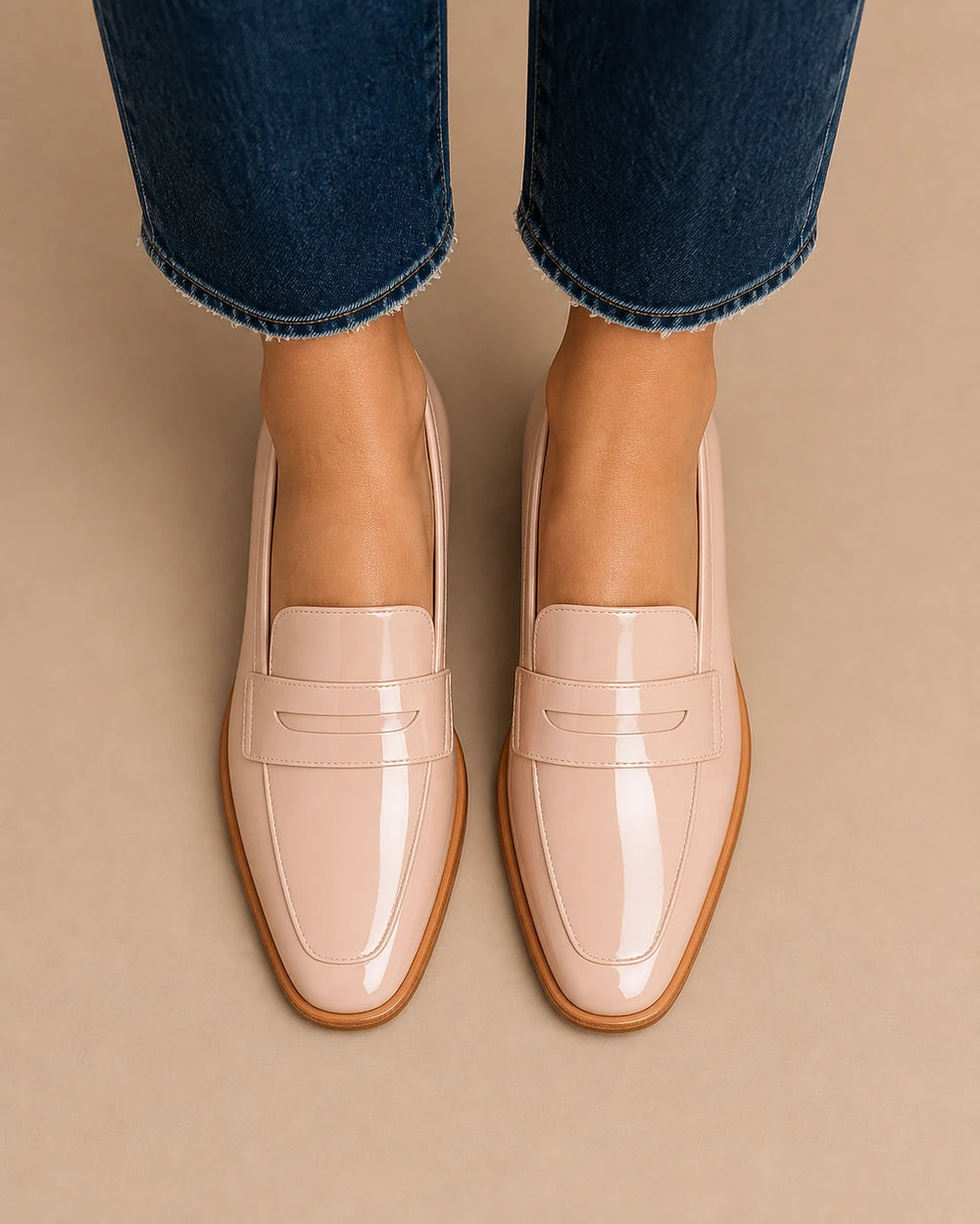 Mocassins femme rose poudré vernis à petit talon — image du produit 5