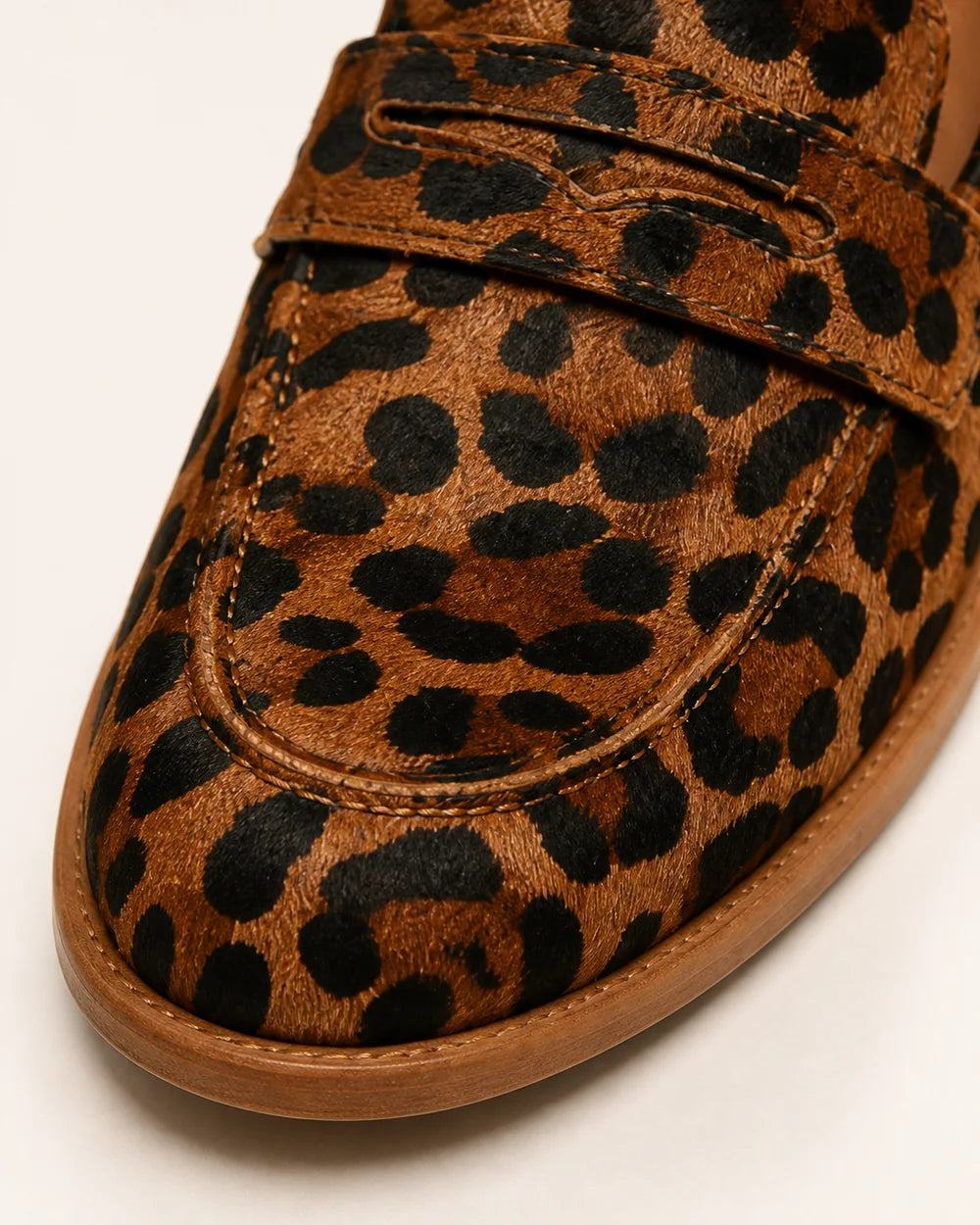 Women's brown leopard penny loafers, 04 gallery view. — momount-elaine-leopard-penny-loafers-04.webp