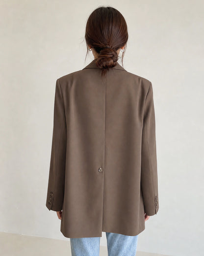 Momount women's oversized coffee brown blazer, true rear view.