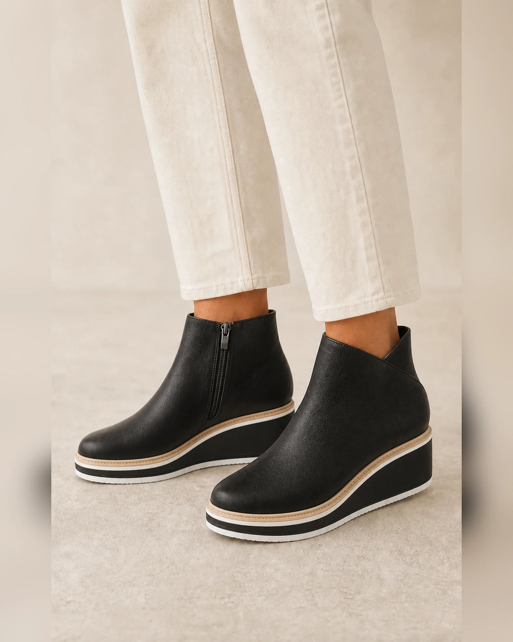 Casual Leather Ankle Boots, black hero. — olga-black-08-variant-hero.webp
