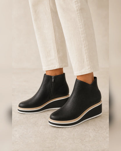 Casual Leather Ankle Boots, black hero. — olga-black-08-variant-hero.webp