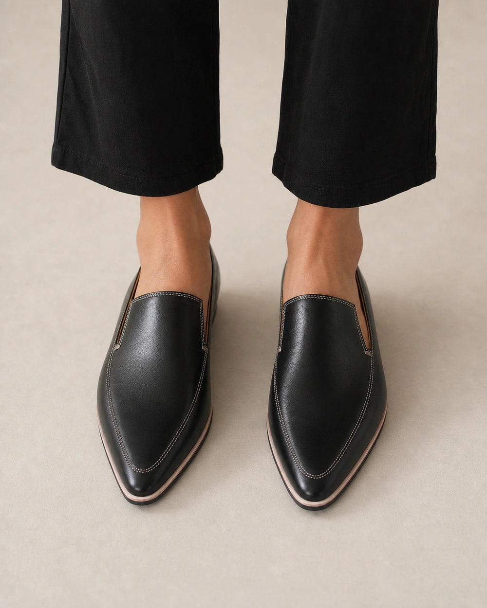 MINIMALIST-POINTED-QUALITY-REMAKE-2026-07-22 — pointed-toe-loafers-leather-slip-on-soft-flat-minimalist-black-03-front-fit.webp