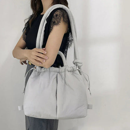 Momount Women Tote Bag