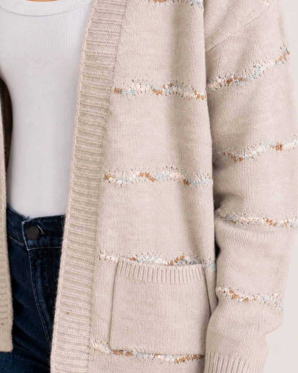 Popcorn-yarn open cardigan for women, textured knit and pocket detail